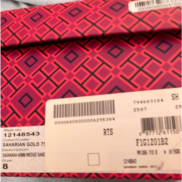 Tory Burch empty box🌺🥰plus a shopping bag💝🌺 - Picture 8 of 14